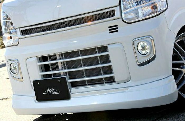 イベント仕様　エブリィda17w フロントスクリーンスモーク下部20センチ SHINKE】エブリイワゴン用フロントグリル DA17W系用 │カスタムパーツ