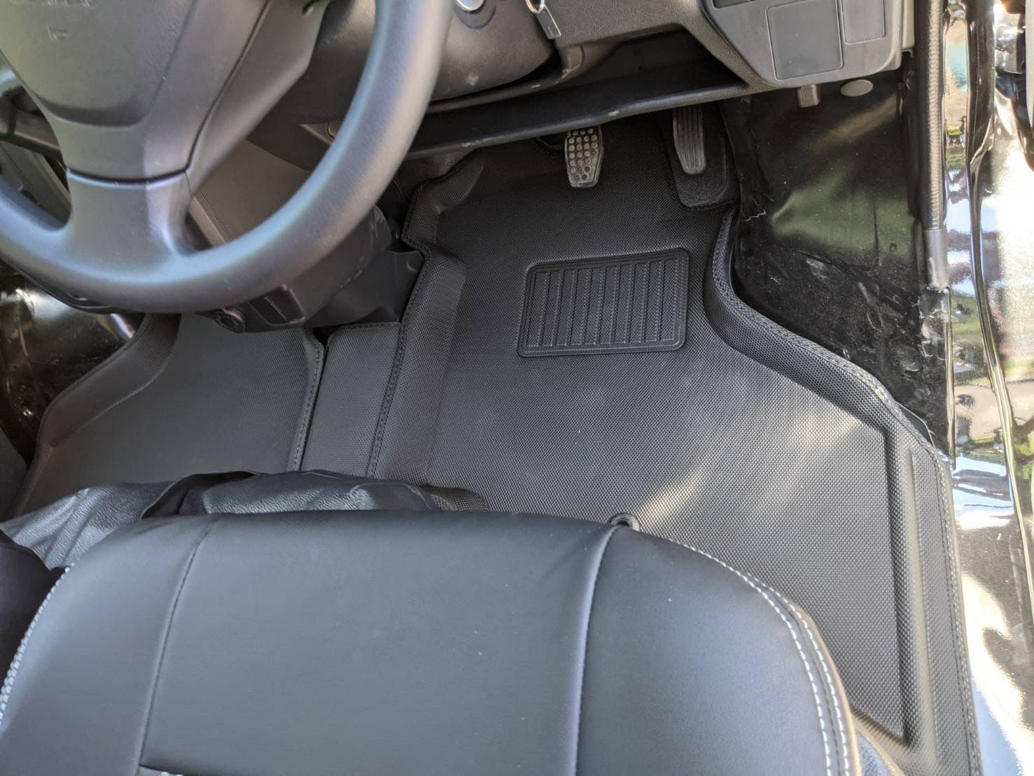 SHINKE】S321V系 ハイゼットカーゴ専用立体フロアマット（フロントのみ