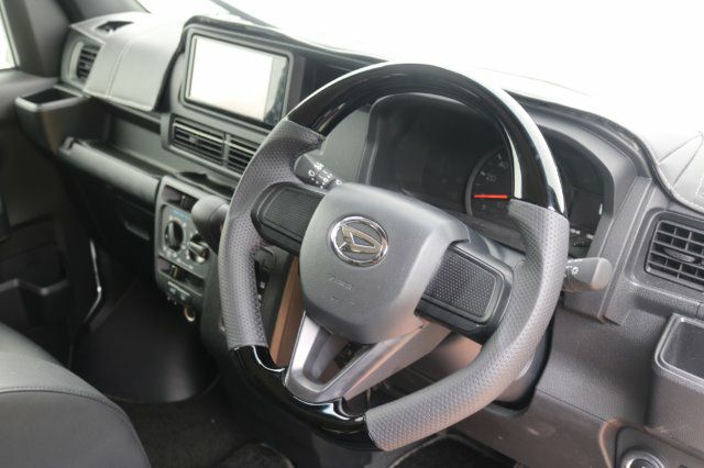 SHINKE】S700V系 ハイゼットカーゴ専用ガングリップハンドル Dスポーツ